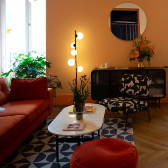 (Fot. Oscar Gonzalez/NurPhoto via Getty Images, materiały prasowe H&M Home)